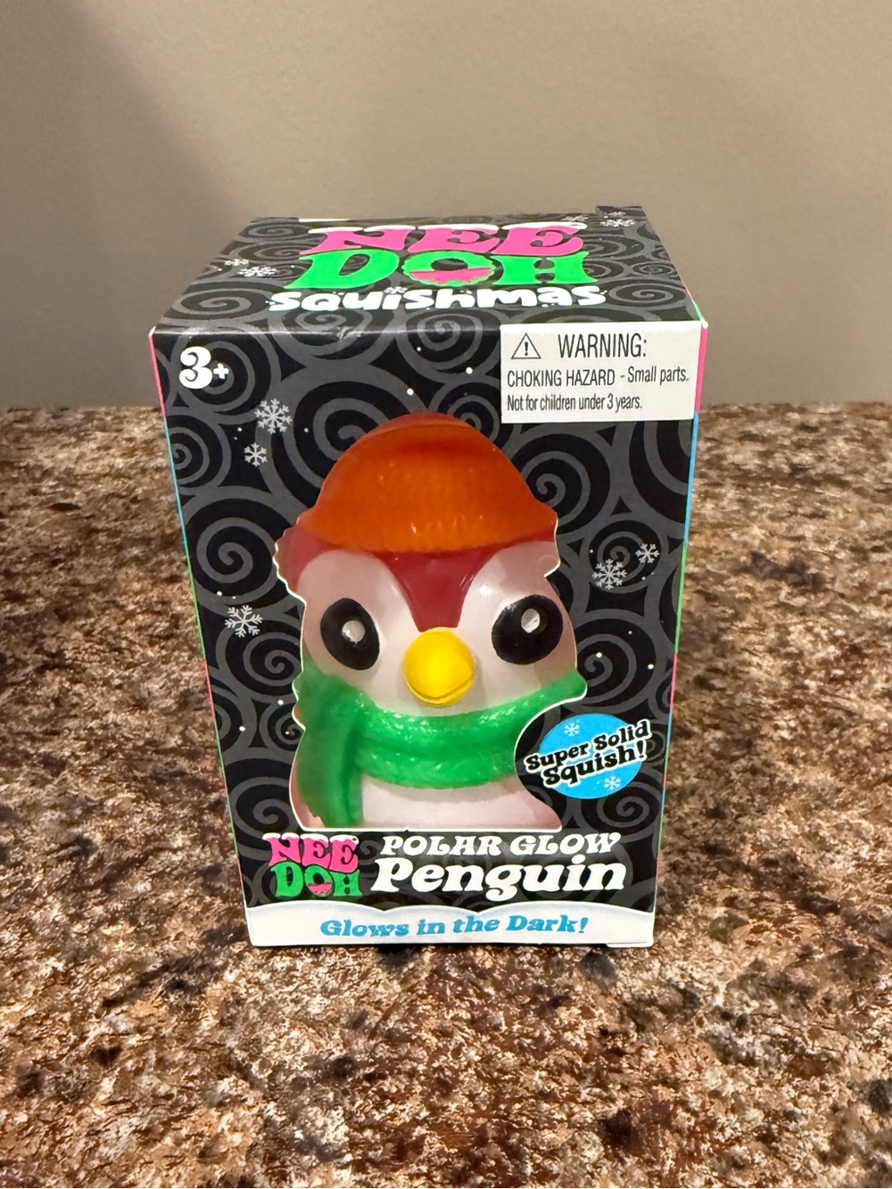 Polar Glow Penguin Christmas Needoh
